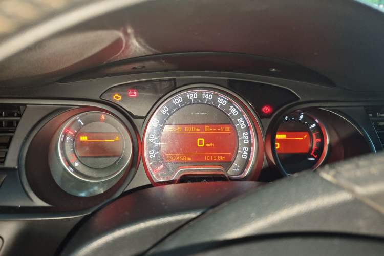 Used Citroen C5 2014 2.0L Automatic Zunyue Model Instrument Cluster