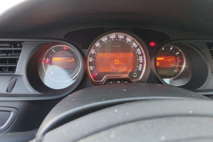 Used Citroen C5 2014 2.0L Automatic Zunyue Model Instrument Cluster