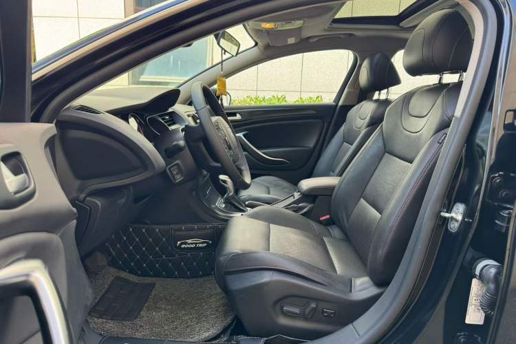 Used Citroen C5 2014 1.6T Automatic Luxury Model Interior 1
