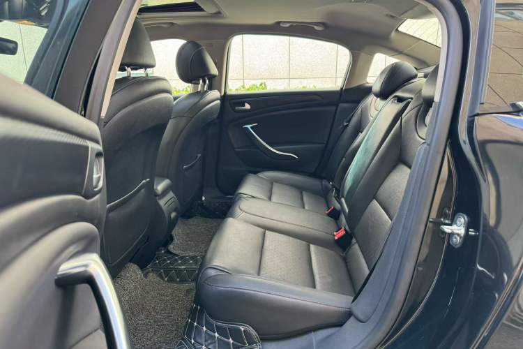 Used Citroen C5 2014 1.6T Automatic Luxury Model Interior 2