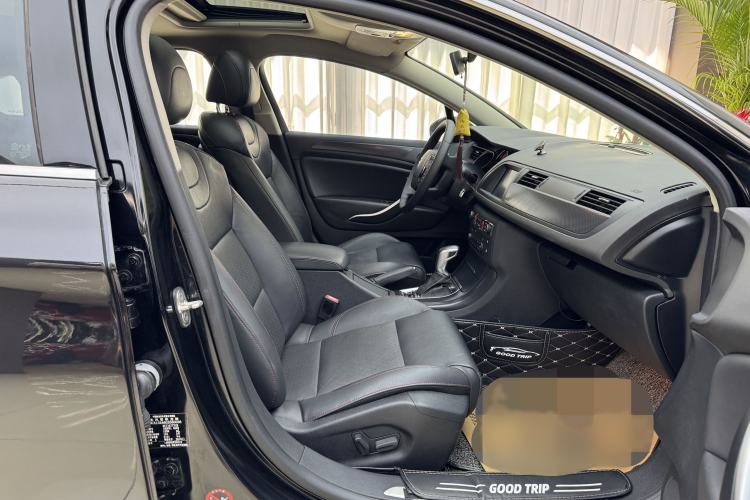 Used Citroen C5 2014 1.6T Automatic Luxury Model Interior 4