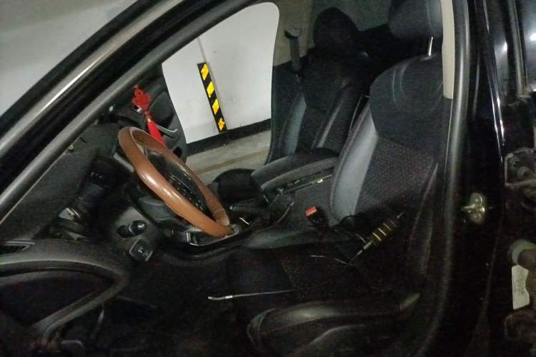 Used Citroen C5 2014 1.6T Automatic Luxury Model Left Front Seat