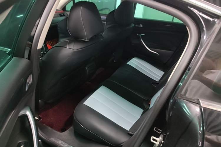 Used Citroen C5 2014 1.6T Automatic Luxury Model Left Rear Seat
