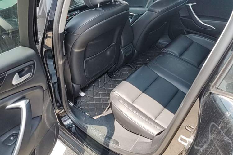 Used Citroen C5 2014 2.0L Automatic Luxury Edition Left Rear Seat
