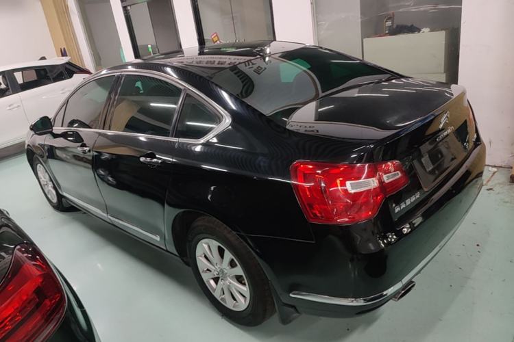 Used Citroen C5 2014 1.6T Automatic Luxury Model Rear Left 45 Deg
