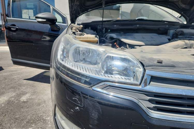 Used Citroen C5 2014 2.0L Automatic Zunyue Model Right Front Headlight