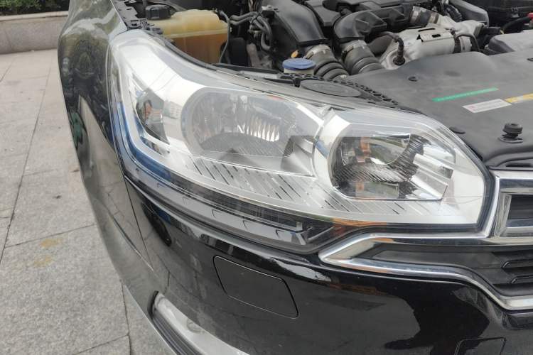 Used Citroen C5 2014 1.6T Automatic Prestige Model Right Front Headlight