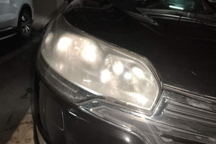 Used Citroen C5 2014 2.0L Automatic Zunyue Model Right Front Headlight