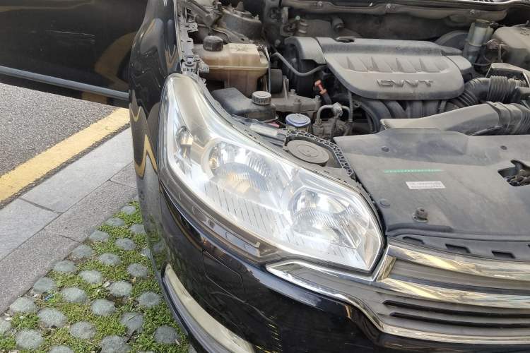 Used Citroen C5 2014 2.0L Automatic Zunyue Model Right Front Headlight