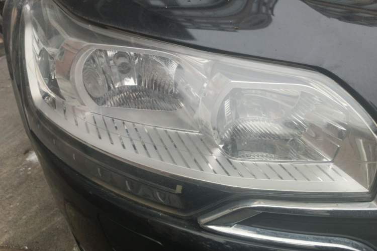 Used Citroen C5 2014 2.0L Automatic Luxury Edition Right Front Headlight