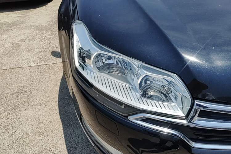 Used Citroen C5 2014 2.0L Automatic Luxury Edition Right Front Headlight