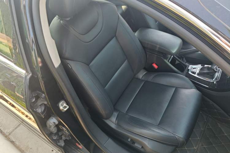 Used Citroen C5 2014 2.0L Automatic Luxury Edition Right Front Seat