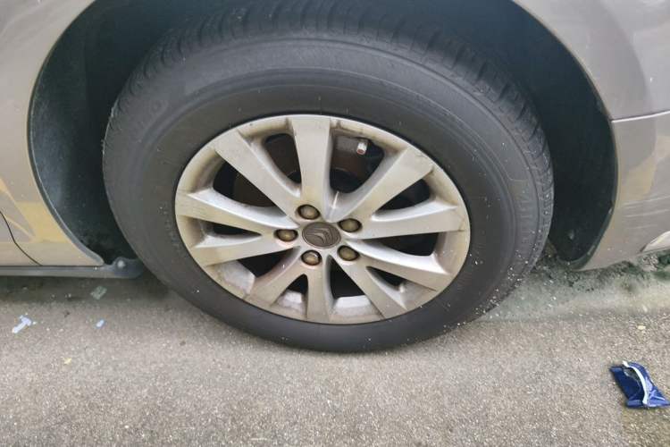 Used Citroen C5 2014 2.0L Automatic Luxury Edition Right Front Wheel Hub
