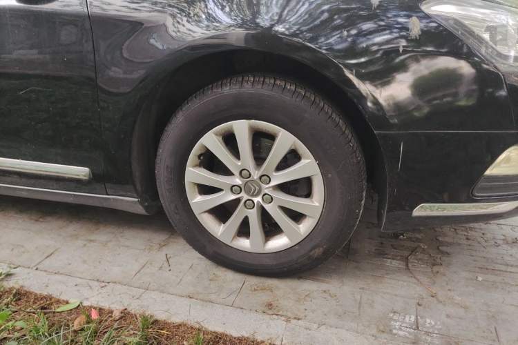 Used Citroen C5 2014 2.0L Automatic Luxury Edition Right Front Wheel Hub