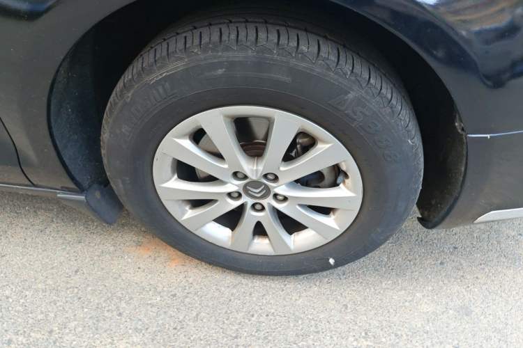 Used Citroen C5 2014 2.0L Automatic Luxury Edition Right Front Wheel Hub