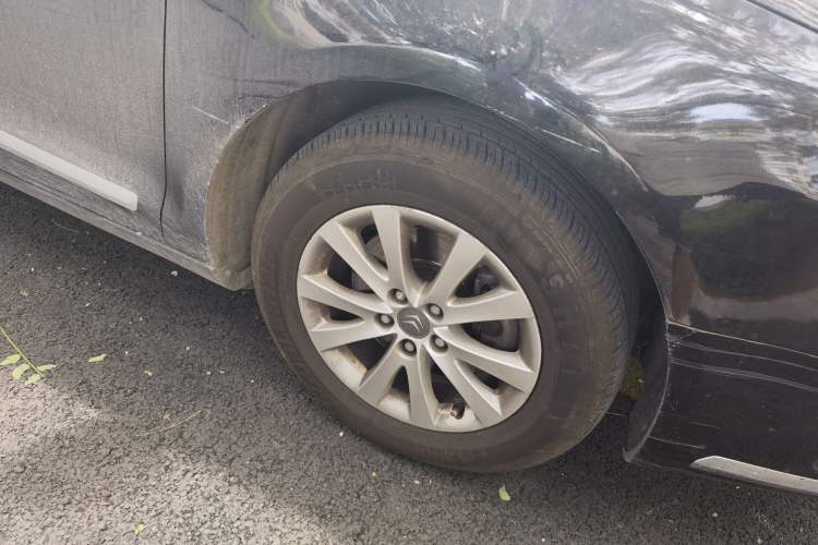 Used Citroen C5 2014 1.6T Automatic Luxury Model Right Front Wheel Hub
