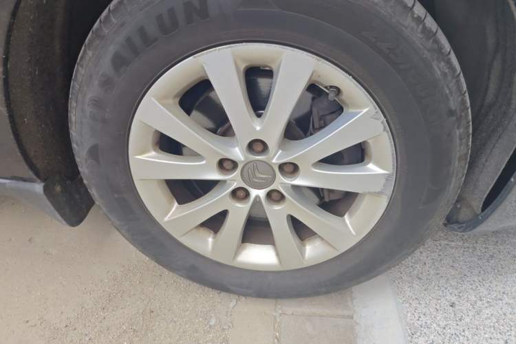 Used Citroen C5 2014 2.0L Automatic Luxury Edition Right Front Wheel Hub