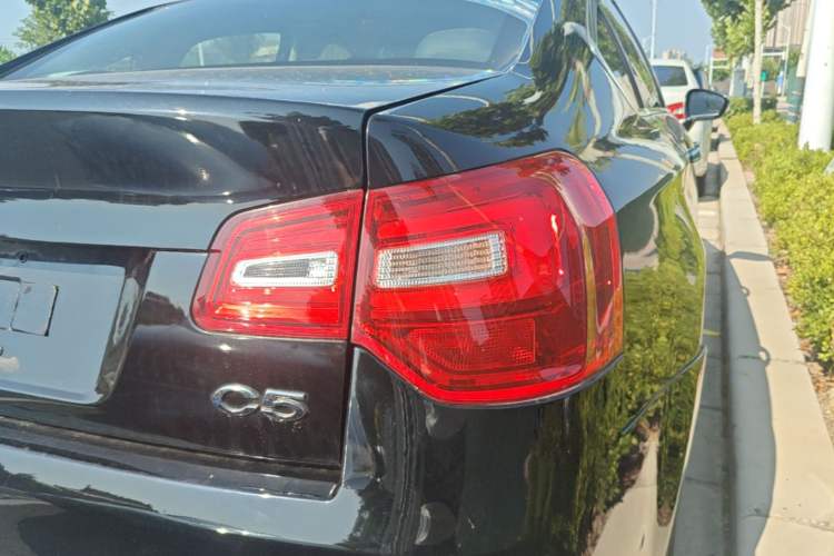 Used Citroen C5 2014 2.0L Automatic Luxury Edition Right Rear Taillight