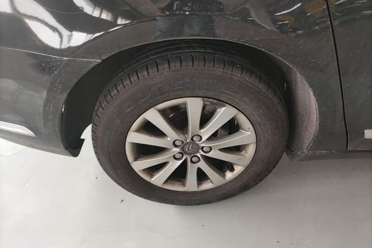 Used Citroen C5 2014 1.6T Automatic Luxury Model Right Rear Wheel Hub