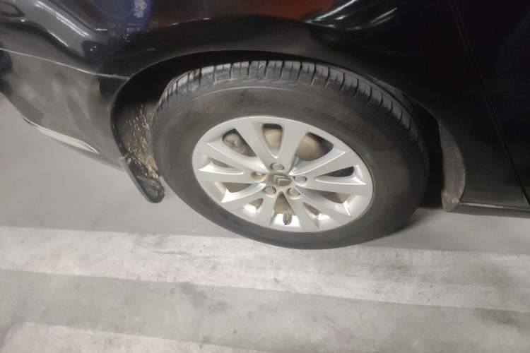 Used Citroen C5 2014 1.6T Automatic Luxury Model Right Rear Wheel Hub