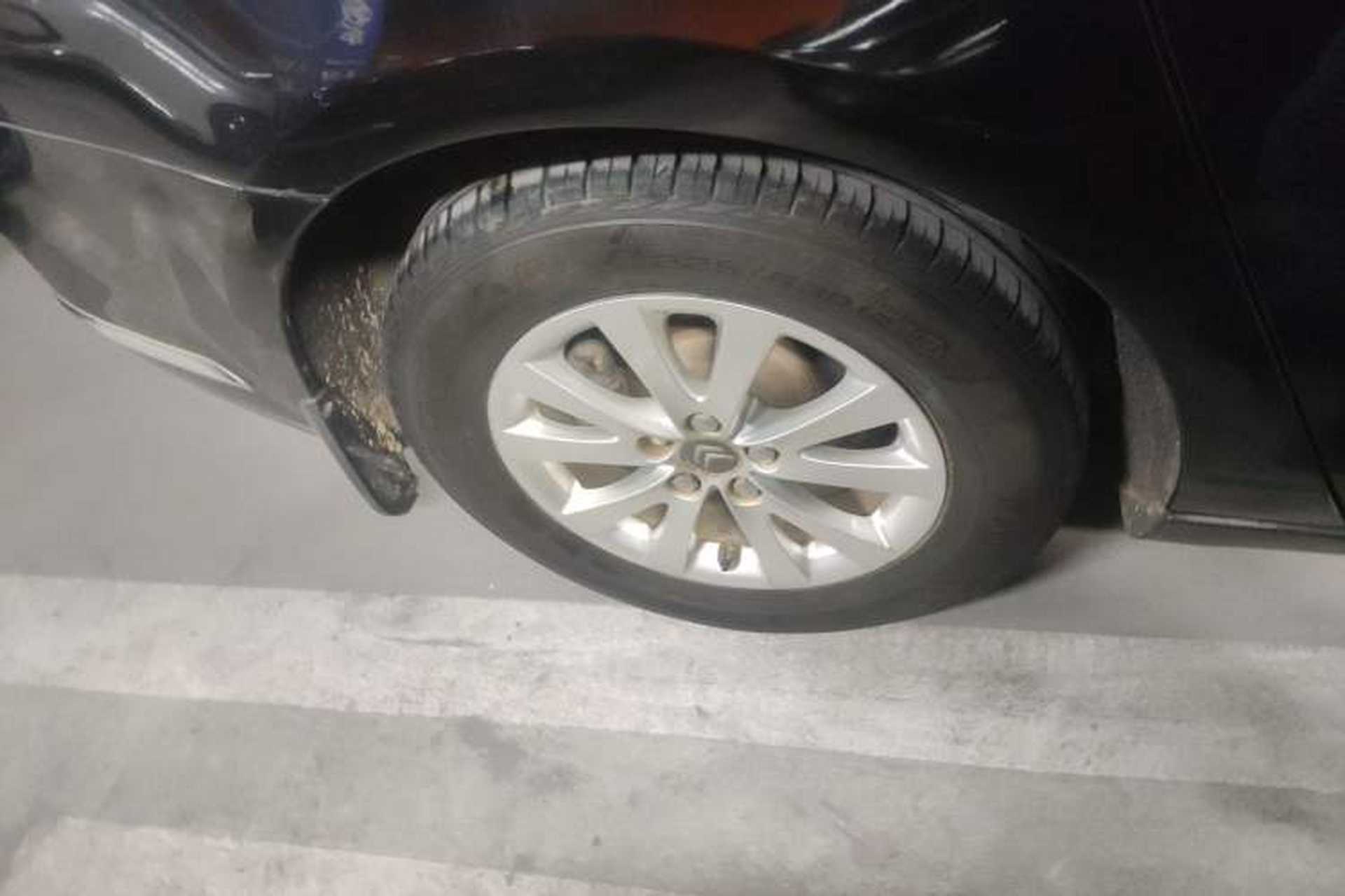 Used Citroen C5 2014 1.6T Automatic Luxury Model Right Rear Wheel Hub