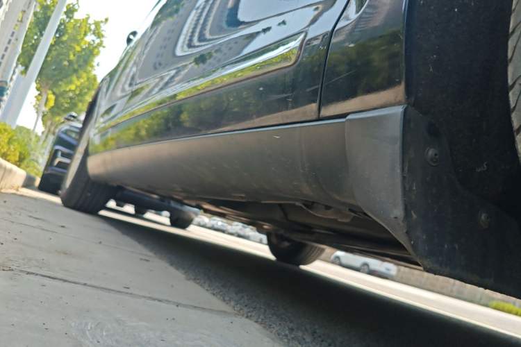 Used Citroen C5 2014 2.0L Automatic Luxury Edition Right Side Sill