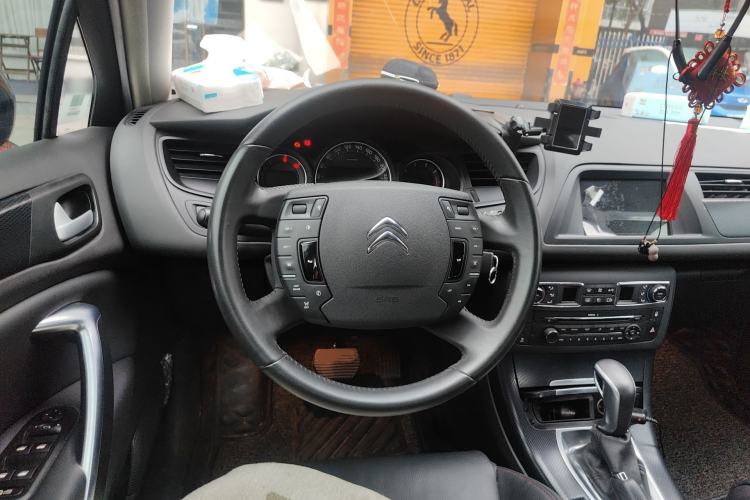 Used Citroen C5 2014 1.6T Automatic Prestige Model Steering Wheel