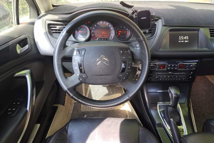 Used Citroen C5 2014 1.6T Automatic Prestige Model Steering Wheel