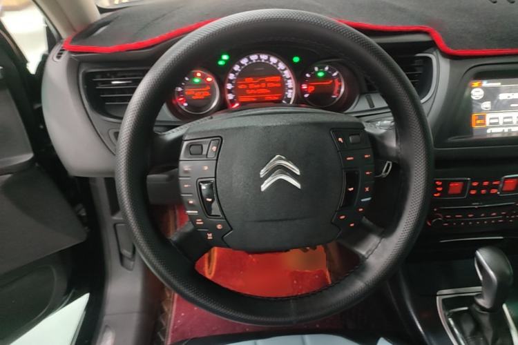 Used Citroen C5 2014 1.6T Automatic Luxury Model Steering Wheel