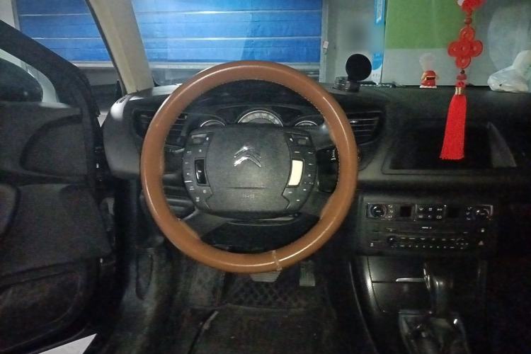 Used Citroen C5 2014 1.6T Automatic Luxury Model Steering Wheel