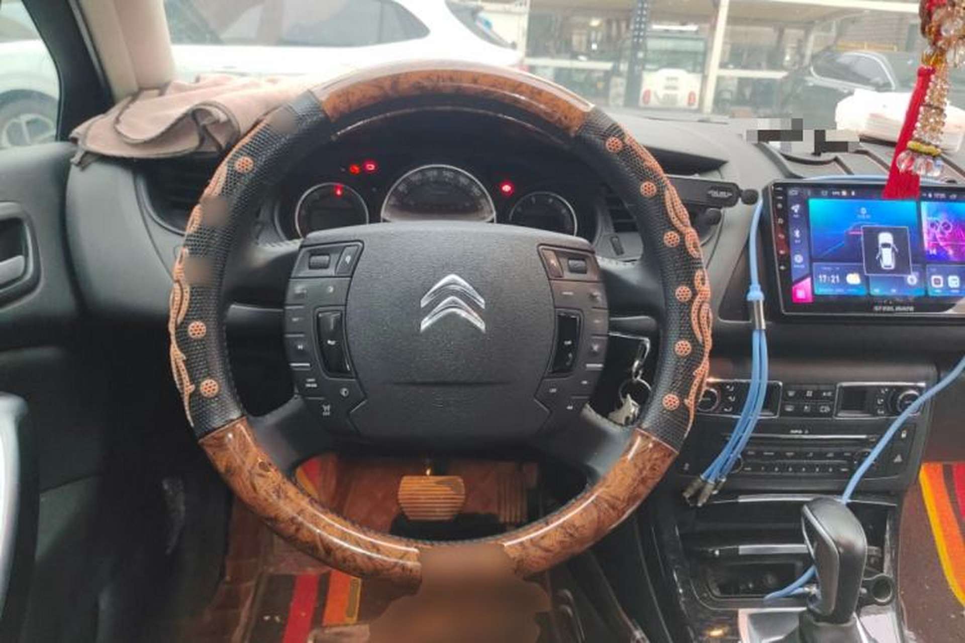 Used Citroen C5 2014 2.0L Automatic Luxury Edition Steering Wheel