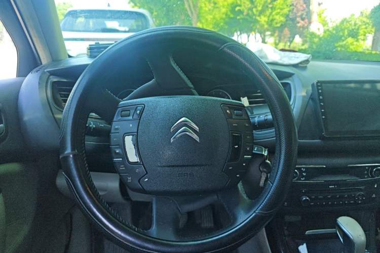 Used Citroen C5 2014 2.0L Automatic Zunyue Model Steering Wheel