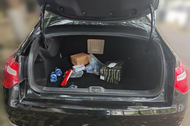 Used Citroen C5 2014 2.0L Automatic Zunyue Model Trunk