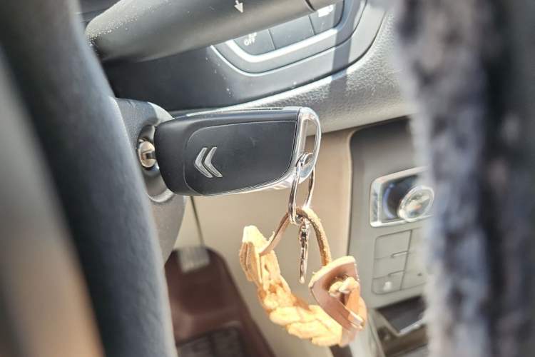 Used Citroen C5 2014 2.0L Automatic Zunyue Model Vehicle Key