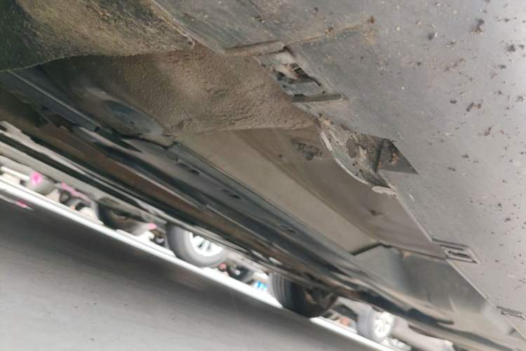 Used Citroen C5 2014 2.0L Automatic Luxury Edition Chassis Front Left