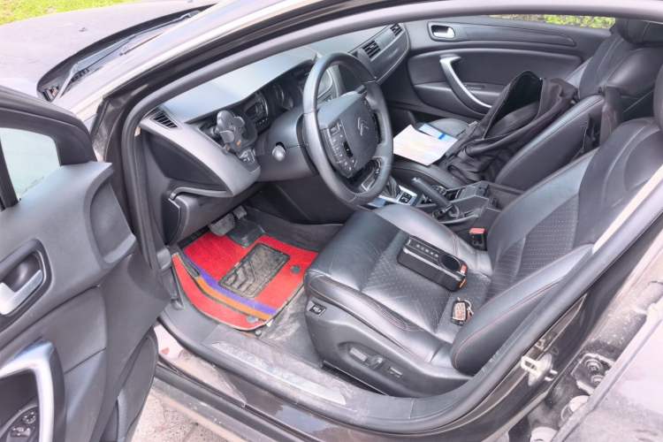 Used Citroen C5 2014 1.6T Automatic Prestige Model Driver Seat