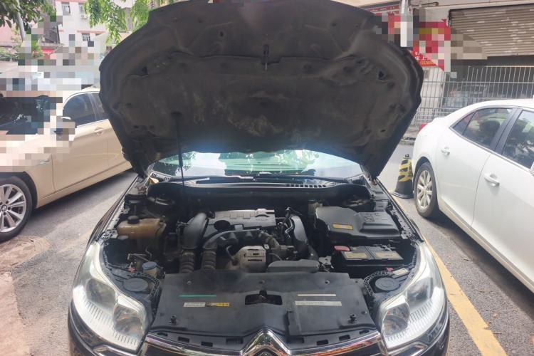 Used Citroen C5 2014 1.6T Automatic Luxury Model Engine Bay