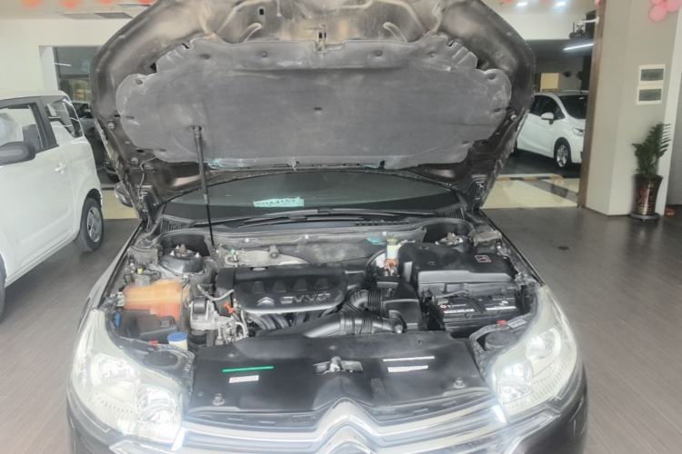 Used Citroen C5 2014 2.0L Automatic Luxury Edition Engine Bay