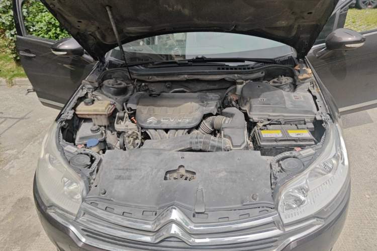 Used Citroen C5 2014 2.0L Automatic Luxury Edition Engine Bay