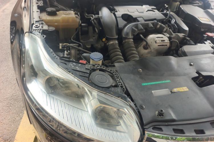 Used Citroen C5 2014 1.6T Automatic Luxury Model Engine Bay Right