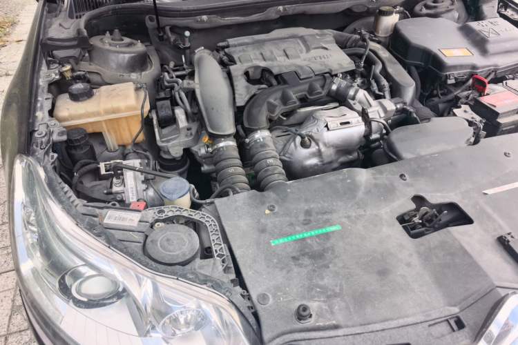 Used Citroen C5 2014 1.6T Automatic Prestige Model Engine Bay Right