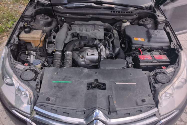 Used Citroen C5 2014 1.6T Automatic Prestige Model Engine Bay
