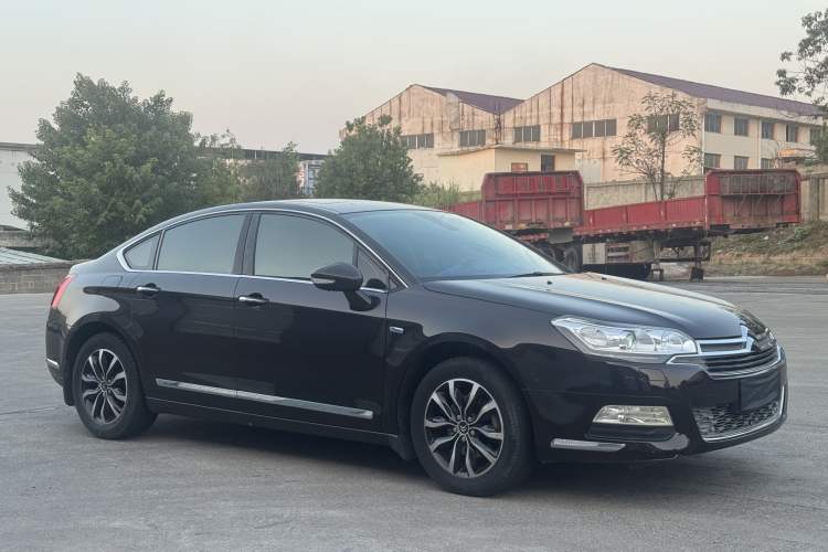 Used Citroen C5 2014 1.6T Automatic Prestige Model Exterior 2