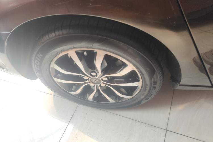 Used Citroen C5 2014 1.6T Automatic Prestige Model Exterior 5