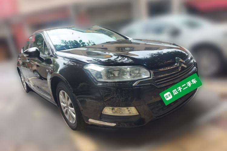 Used Citroen C5 2014 1.6T Automatic Luxury Model Front Right 45 Deg