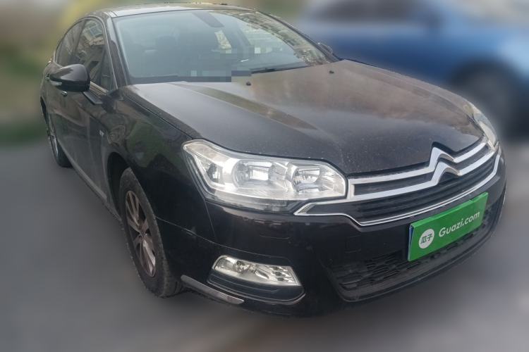 Used Citroen C5 2014 1.6T Automatic Luxury Model Front Right 45 Deg