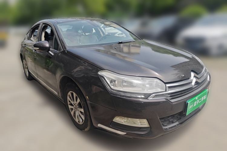Used Citroen C5 2014 2.0L Automatic Luxury Edition Front Right 45 Deg
