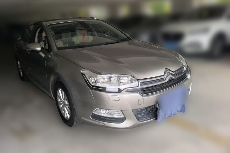 Used Citroen C5 2014 2.0L Automatic Luxury Edition Front Right 45 Deg