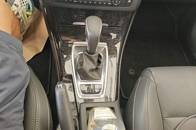 Used Citroen C5 2014 2.0L Automatic Luxury Edition Gear Lever