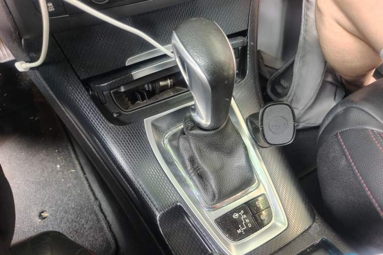 Used Citroen C5 2014 1.6T Automatic Luxury Model Gear Lever